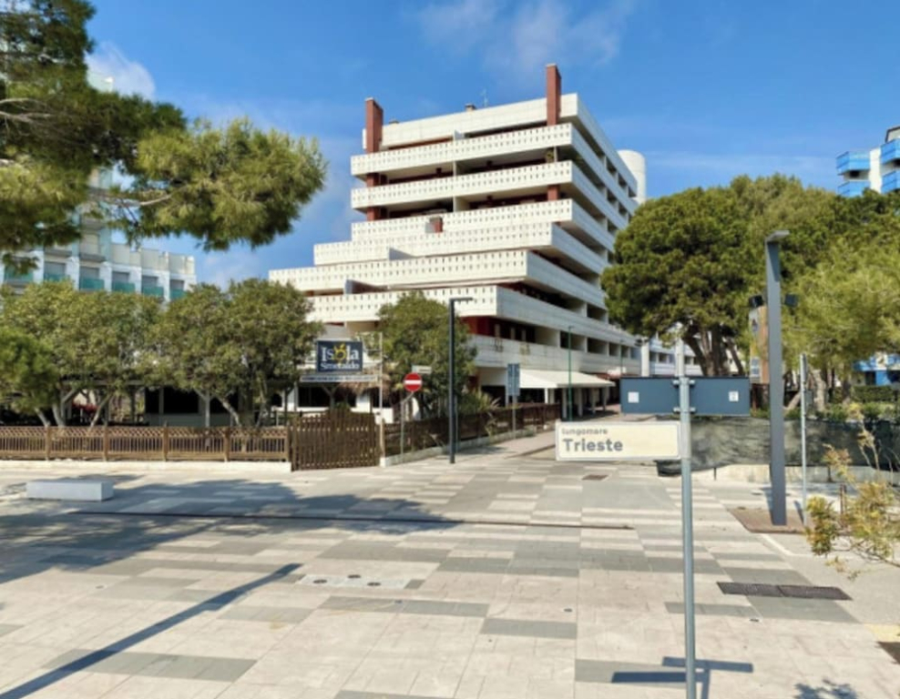 Well-equipped Apartment on the Seafront of Lignano
