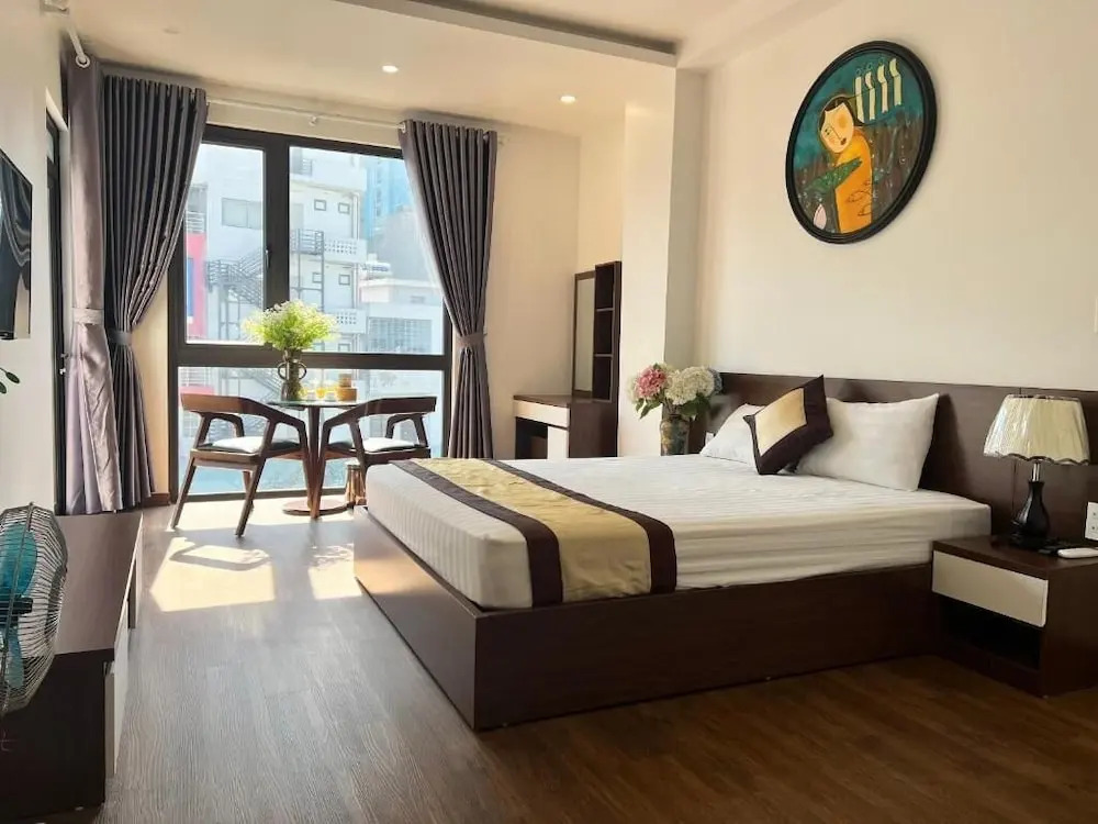 Au79 Hotel & Apartment