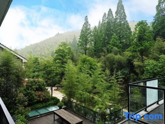 Yunfeng Zhuyuan Hostel
