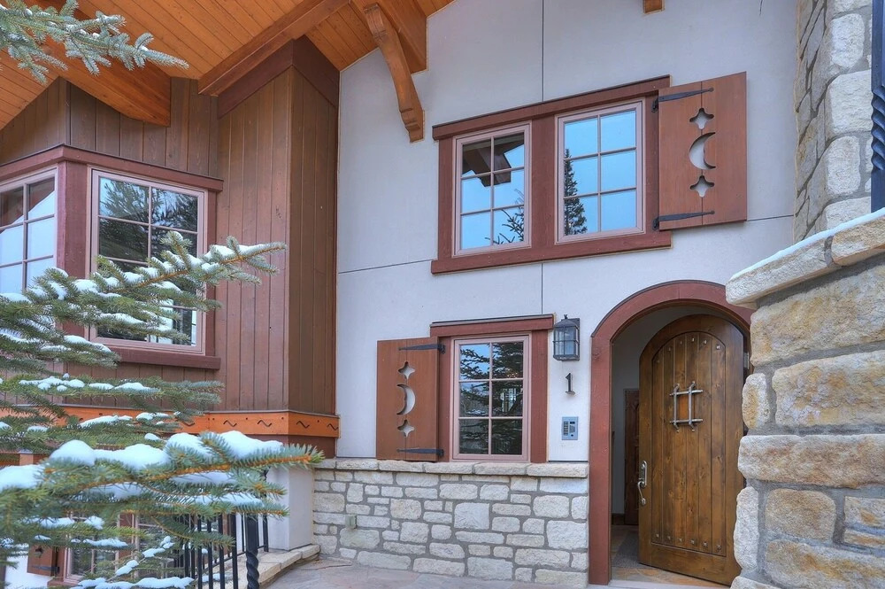 Gorgeous 5 Bedroom Private Chalet in Vail Village