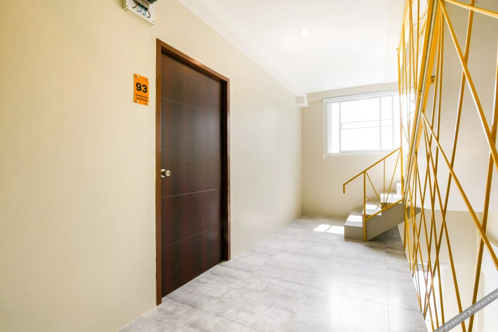 OYO 347 Southside Residence