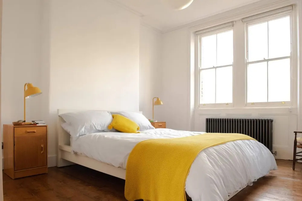 Sunny Boutique Apartment With Private Roof Terrace