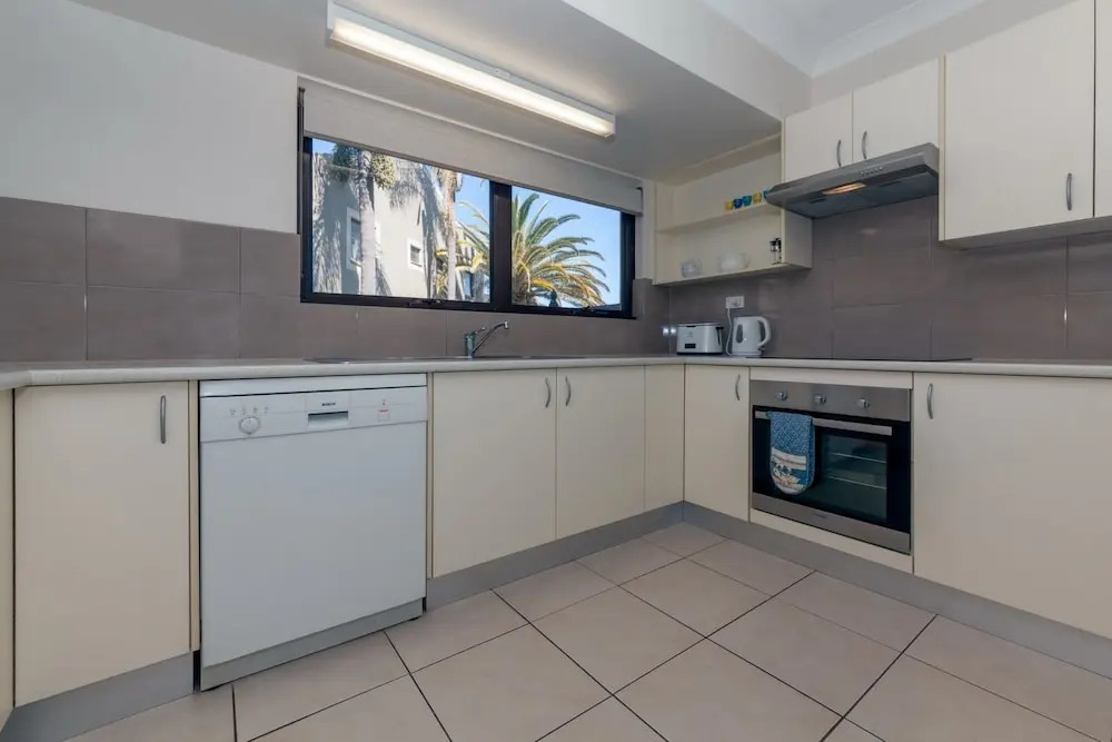 Carindale, Unit 16/19-23 Dowling Street