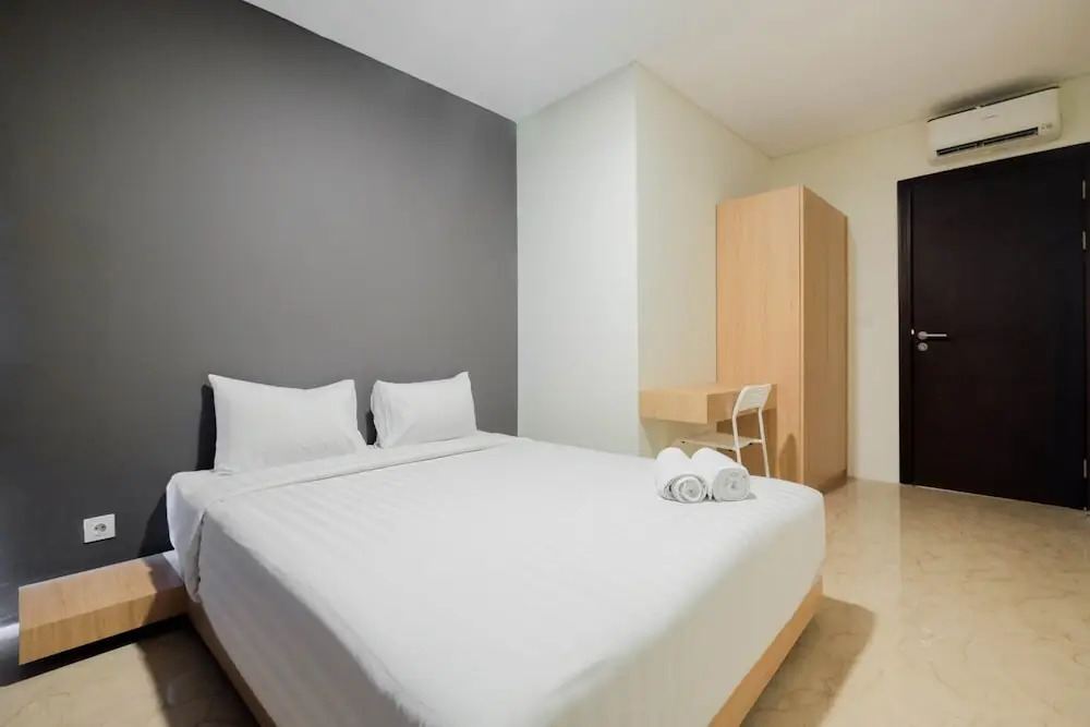Comfy 3BR at LAvenue Apartment Pancoran By Travelio