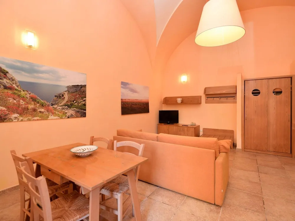 Comfy Apartment in Gagliano del Capo With Swimming Pool