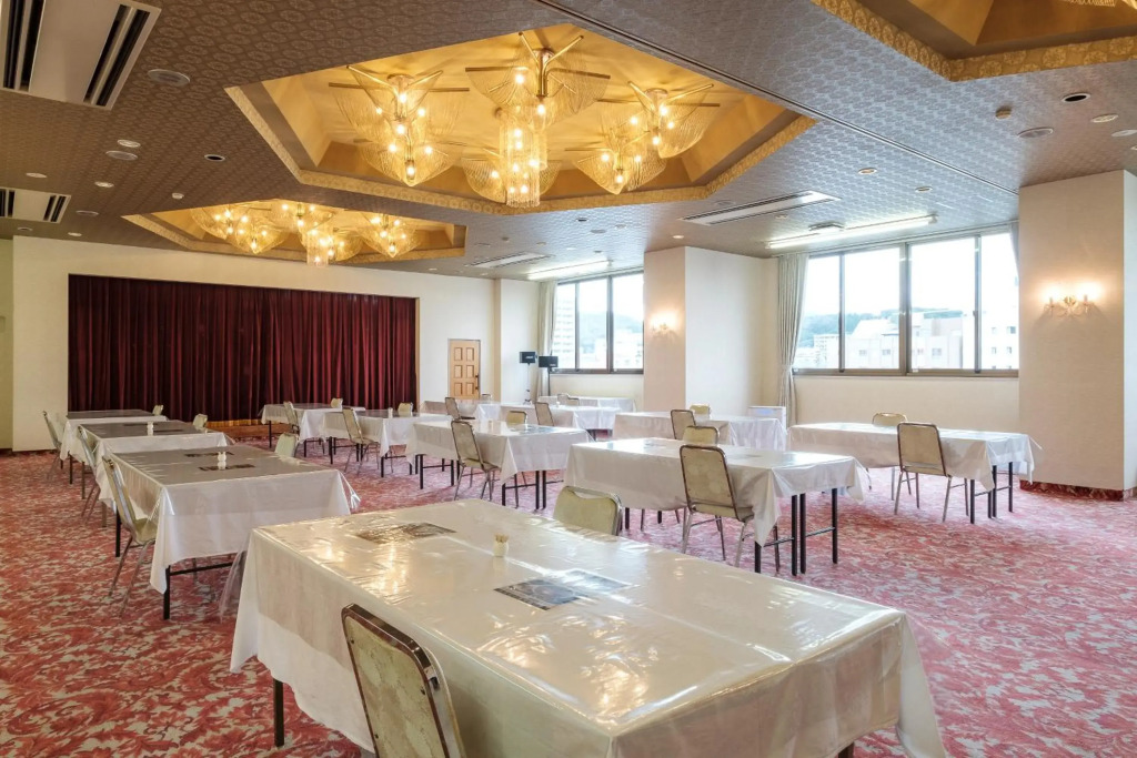 Nobeoka Royal Hotel