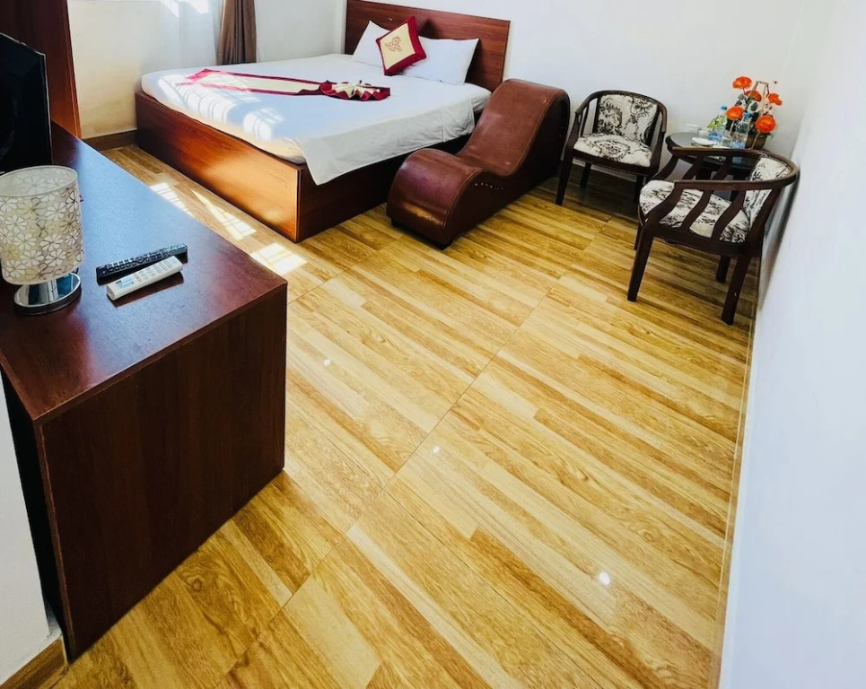 Sapphire HOTEL HUE