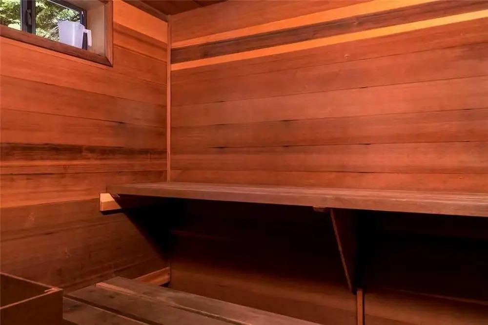 Sauna and Pool Table in Unique Cabin! #313