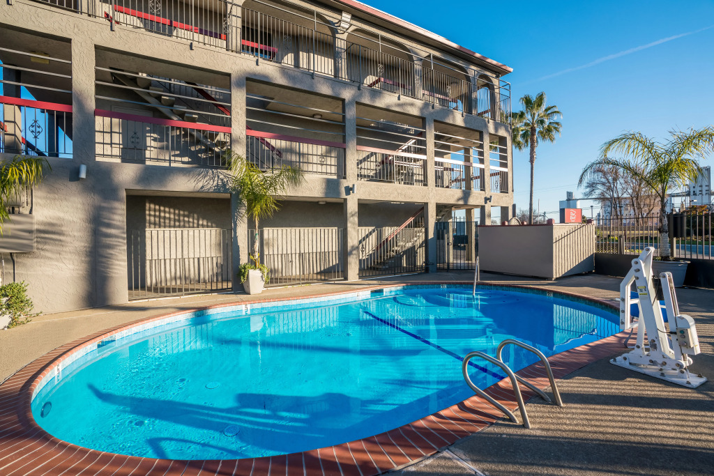 Red Roof Inn Stockton