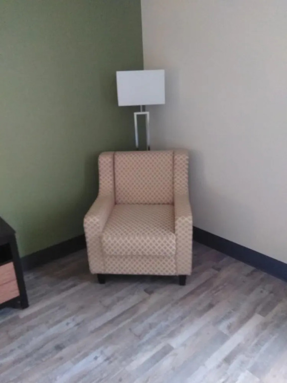 Americas Best Value Inn & Suites