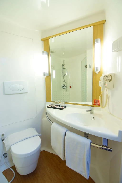 Ibis Surabaya City Center