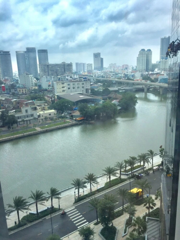 Lux River View Condo 400 meter to Center