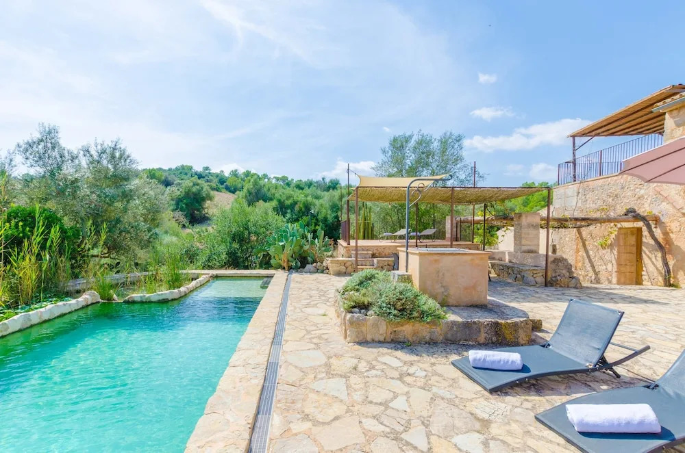 Son Vell. Mallorca. Casa amb piscina ecològica