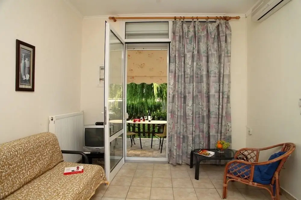 Avra apartments