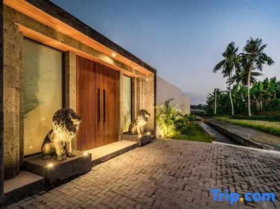Villa Golden Lion by BaliSuperHost