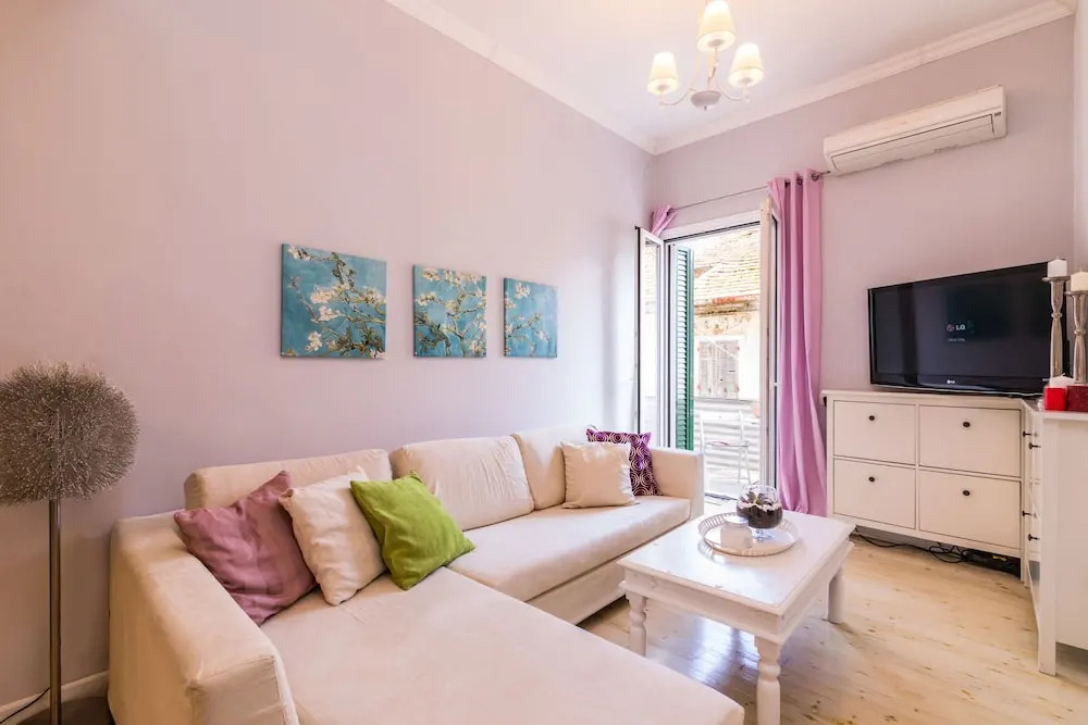 Nicol`s Ηouse & Suite in Corfu town by Konnect