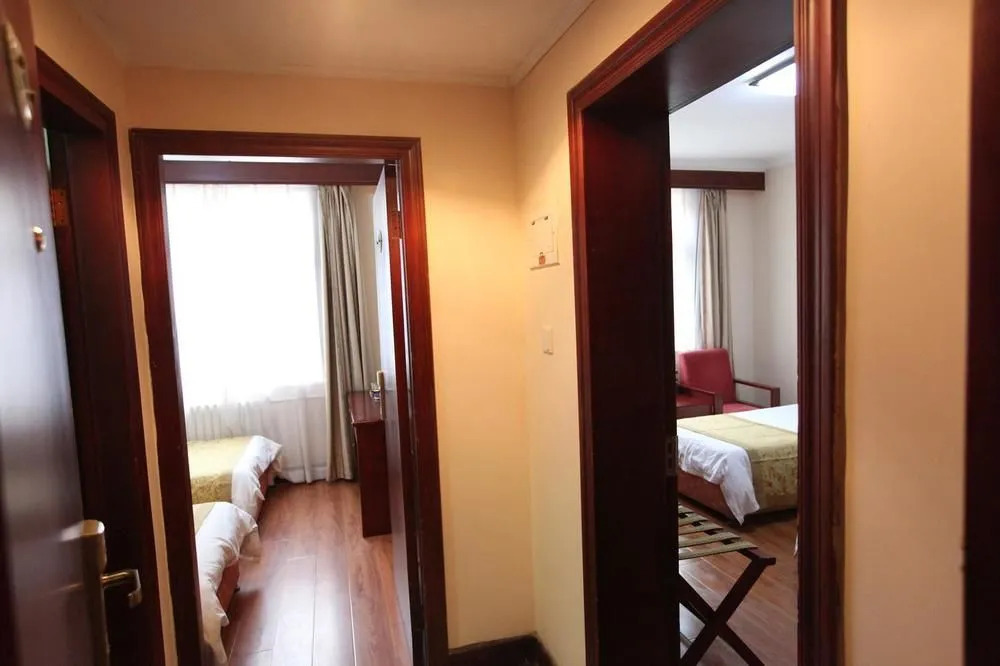 Qingdao Railway Jinhai Hongyu Hotel