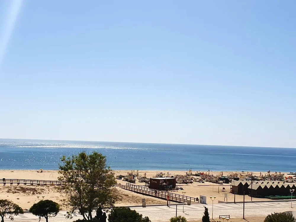 Apartment With one Bedroom in Monte Gordo, With Wonderful sea View, Terrace and Wifi - Near the Beach