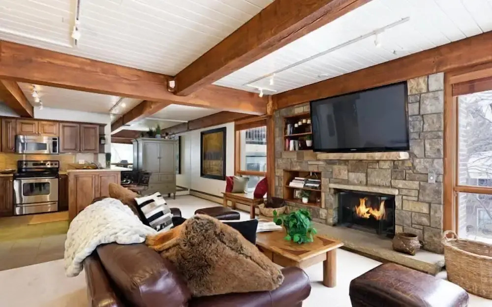 Snowmass Village 2 Bedroom Platinum-Rated Ski In, Ski Out Condo