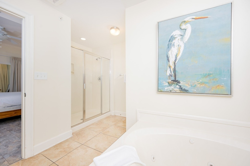 The Oasis 1802 Formerly Phoenix West Ii 1802 3 Bedroom Condo