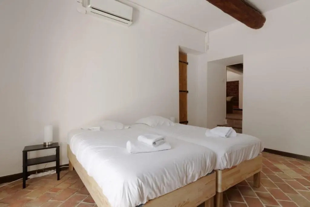 Charming farmhouse in a quiet area with a parking in the courtyard