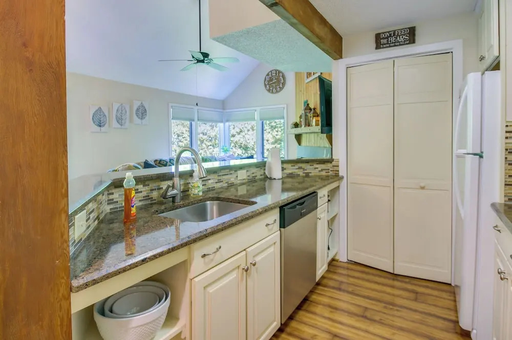 Wintergreen Resort Vacation Rental w/ Pool Access!