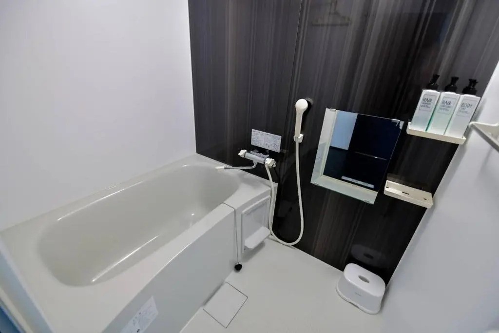 momo premium 702