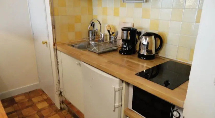 Into Paris - Mouffetard Apartment
