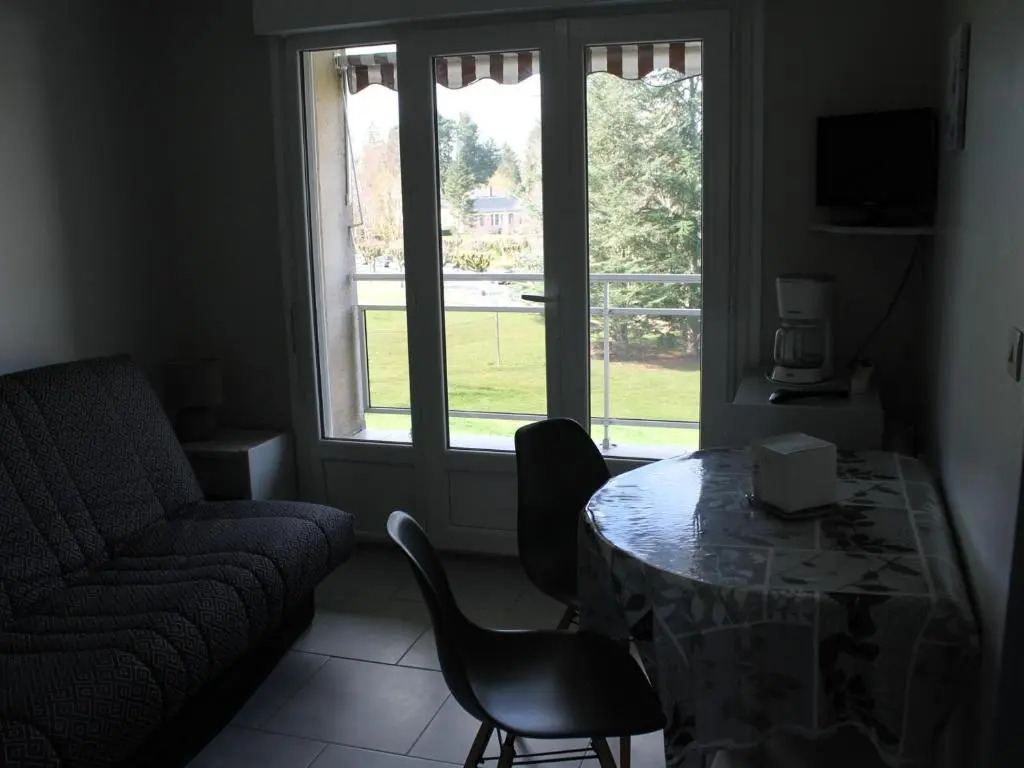 Appartement La Roche-Posay, 2 pièces, 3 personnes - FR-1-541-23