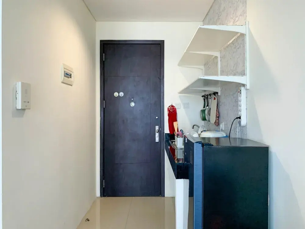 2Br Apartment With Queen Bed (Single Bed X2) At Gp Plaza