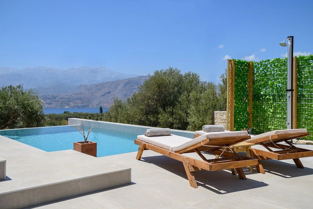 Serenity Villa