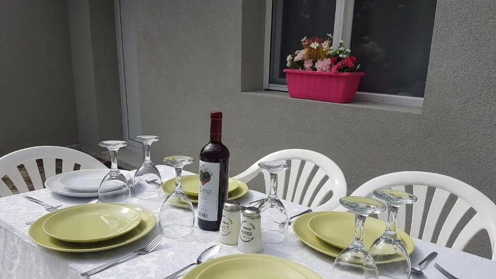 Kalithea family house with 3 bedrooms