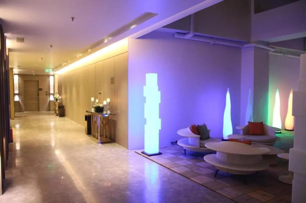 Udman Greater Noida By Ferns N Petals