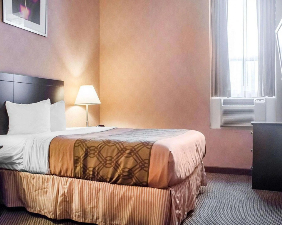 Woodstock Inn and Suites
