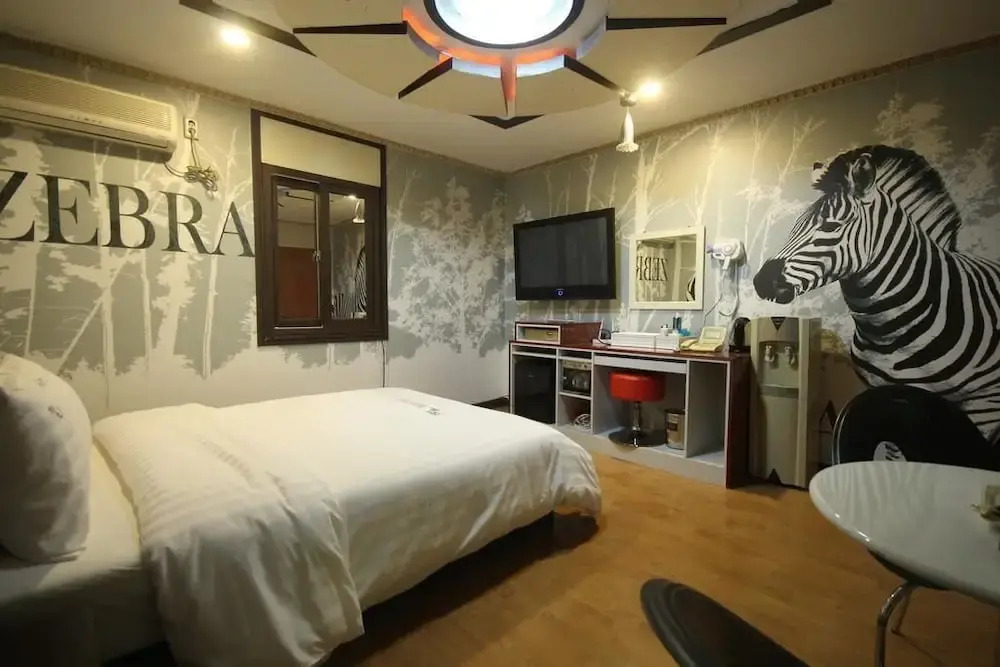 FEEL Motel