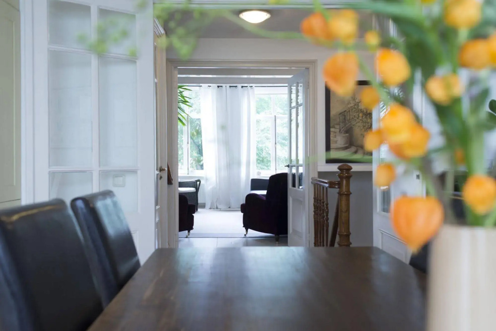 Herengracht Canal Apartment