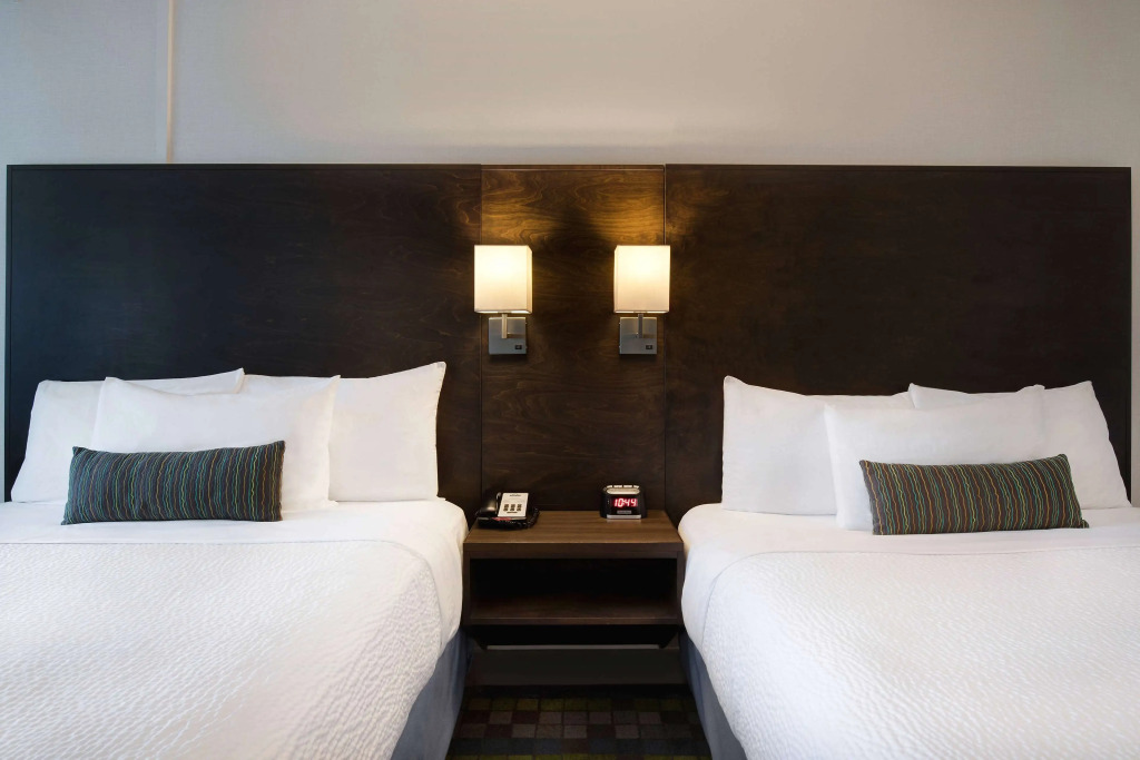 Days Inn by Wyndham Victoria Airport Sidney