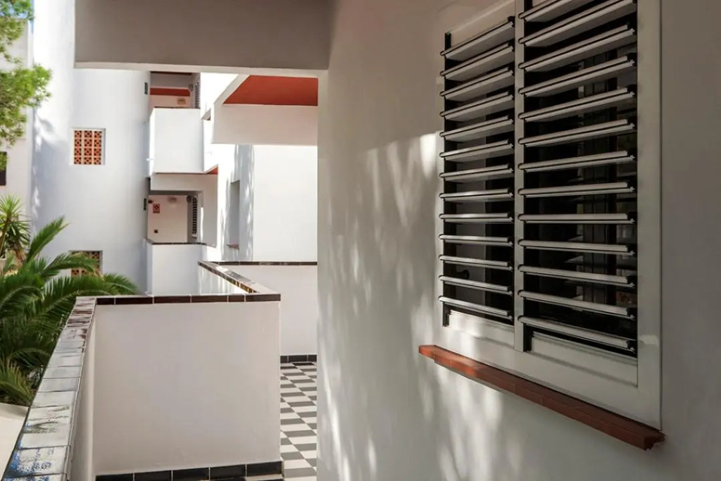 Apartamentos Es Pujols - Emar Hotels