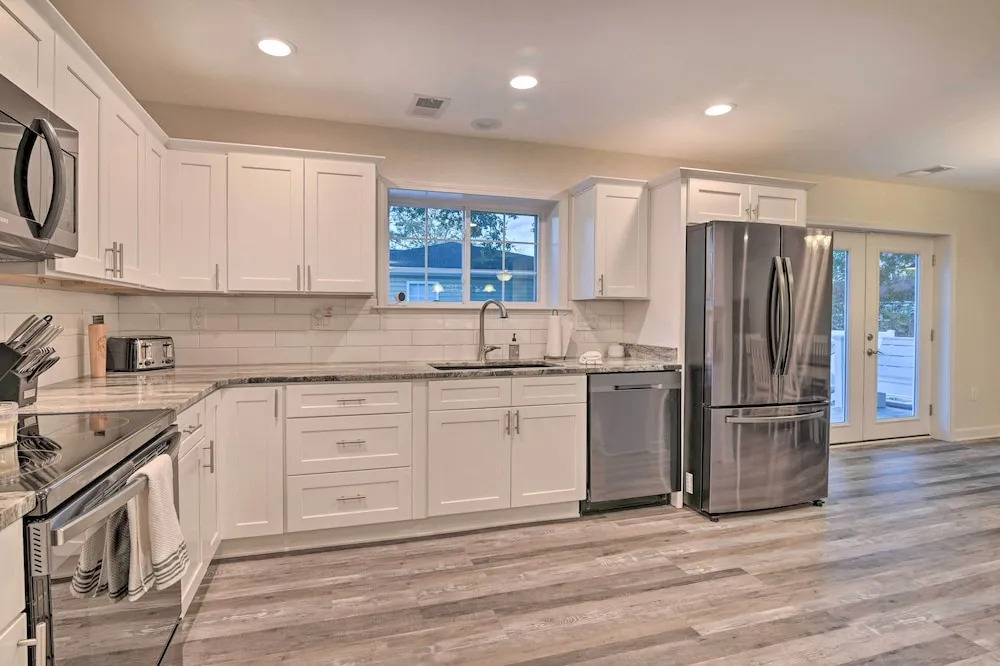 Murrells Inlet Home with Fire Pit Near Beaches