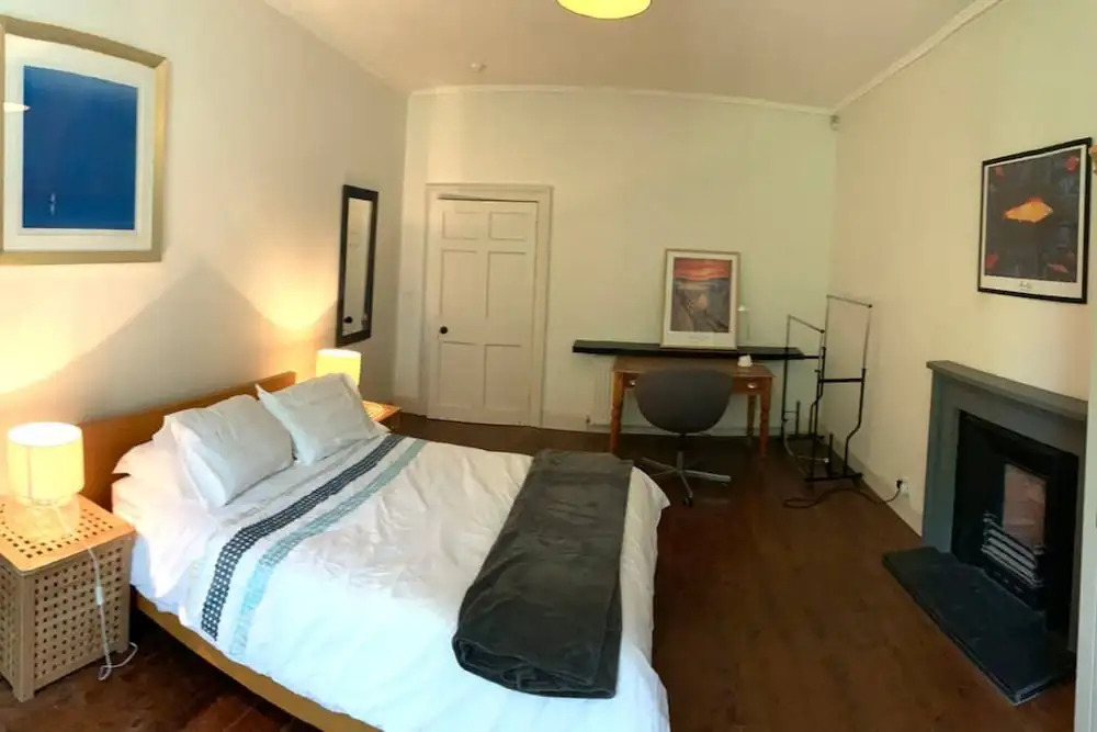 Spacious New Town Flat in City Centre