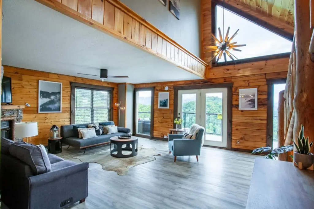Falcons Lodge - Mtn View Hot Tub and Pool Table