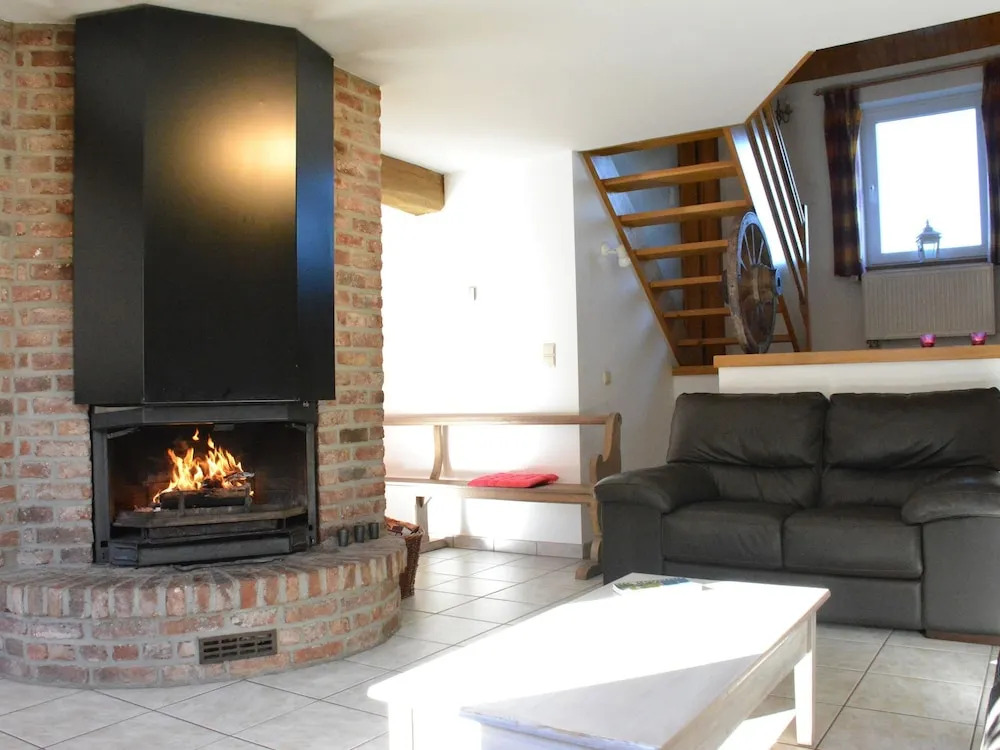 Cozy Holiday Home in Érezée with Forest Near