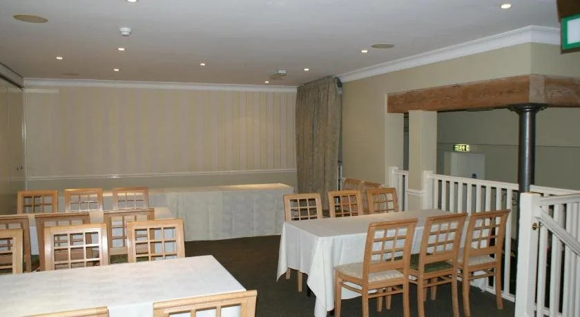 Angel Hotel