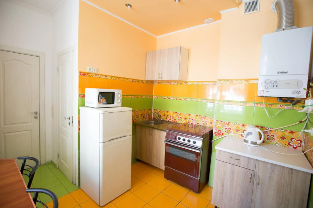 Apartment on Zaliznychna street
