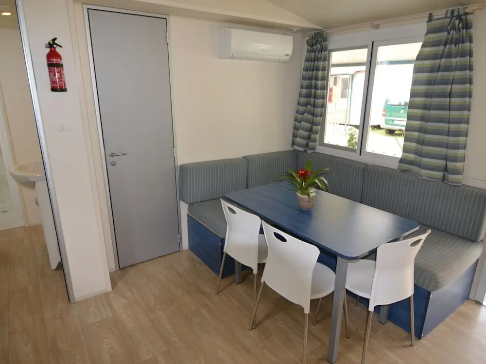 Nice Chalet with Terrace near Sea