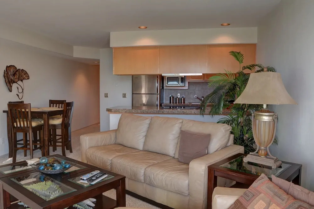 Waters Edge 104 - 1 Br Condo