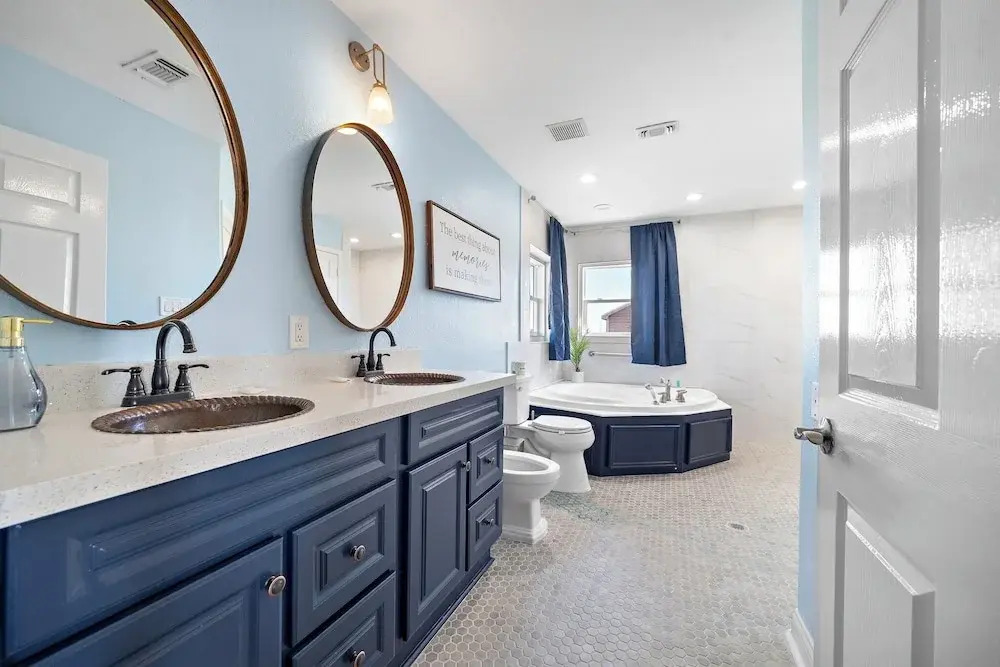 Captain's Manor by Ryson Vacation Rentals