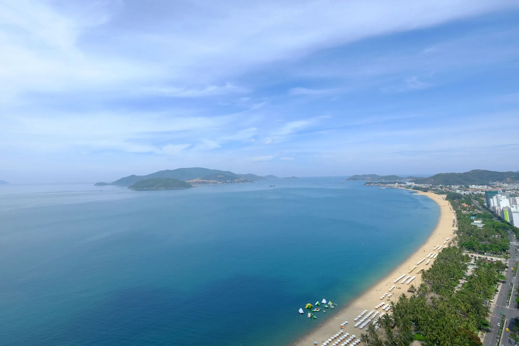 Sunrise Sea View Apartment