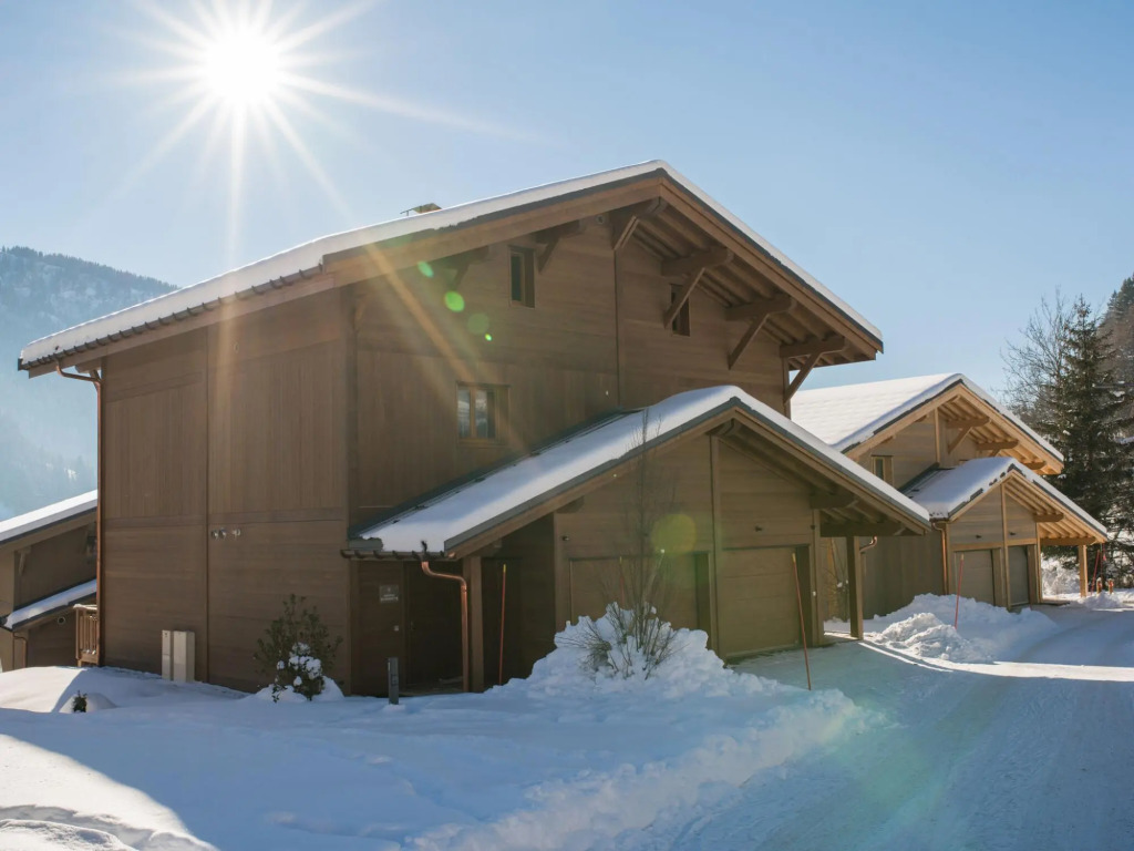 Nice chalet with fireplace in Megève, 1,5 km. from ski slope