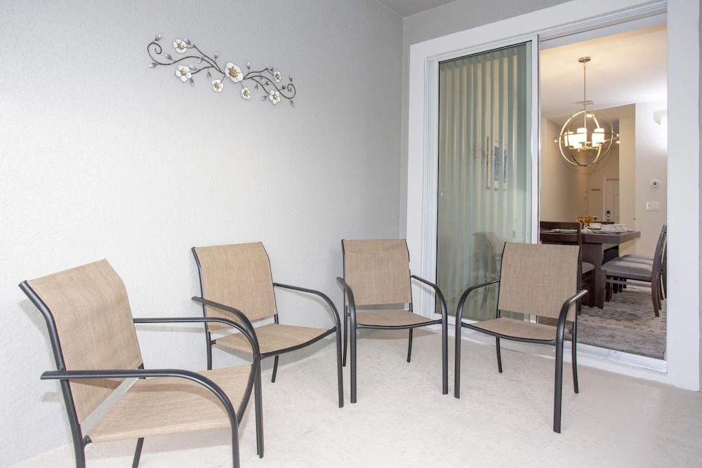 4805 Storey Lake Resort 66633/66685
